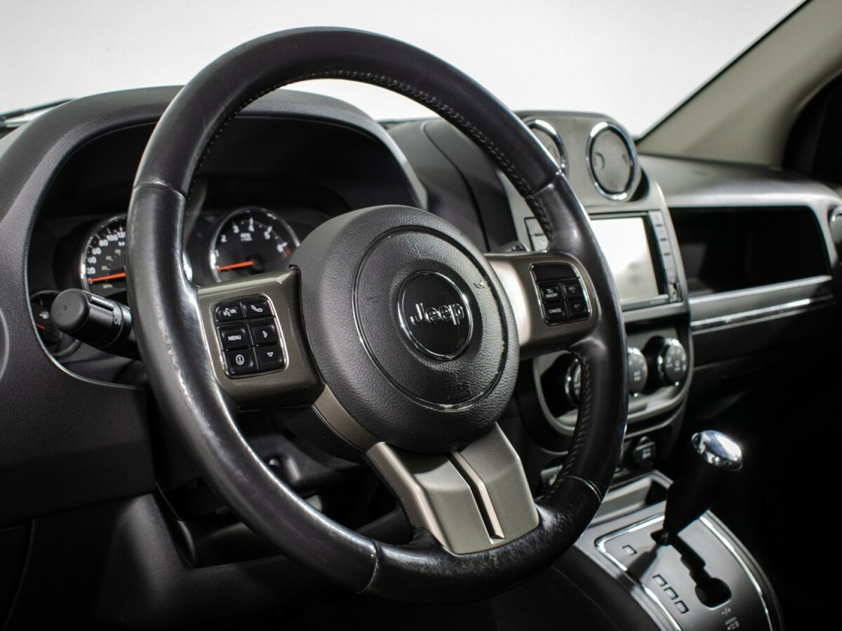 Jeep Compass с пробегом — 2012 год. Фото: #12