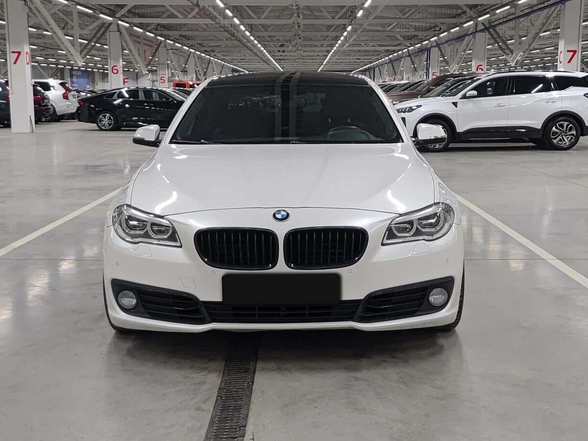 BMW 5 серии с пробегом — 2016 год. Фото: #1