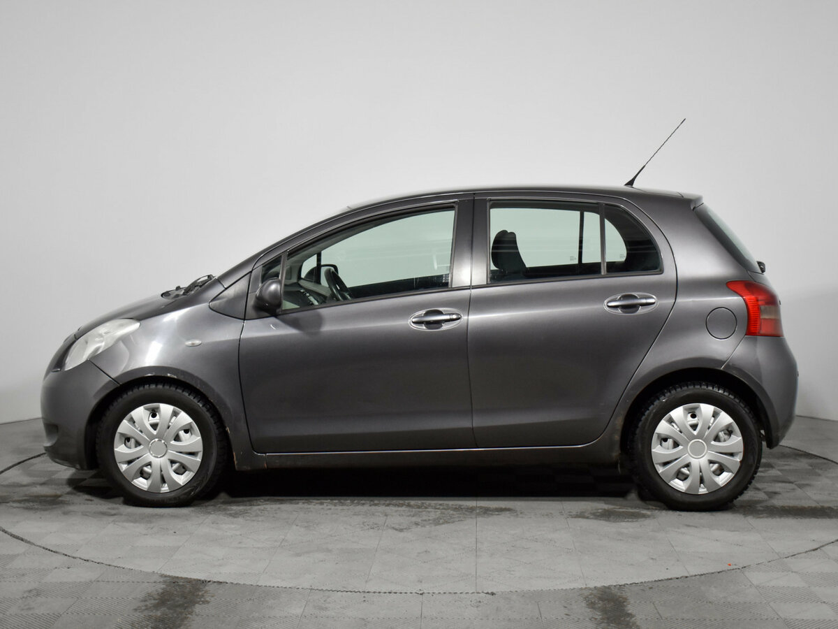 Toyota Yaris с пробегом — 2008 год. Фото: #7