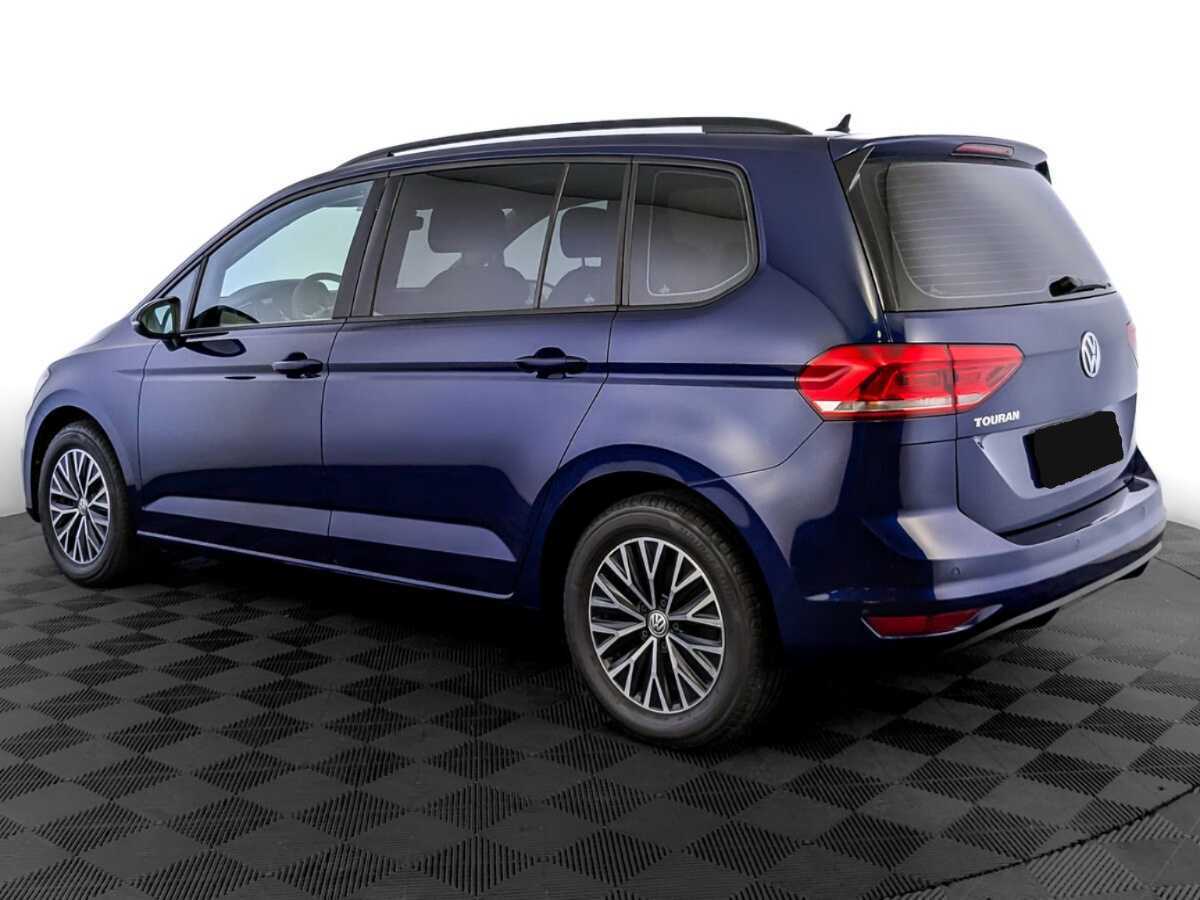 Volkswagen Touran с пробегом — 2018 год. Фото: #5