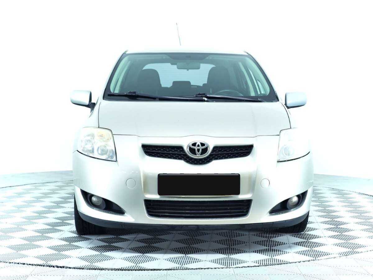 Toyota Auris с пробегом — 2008 год. Фото: #1