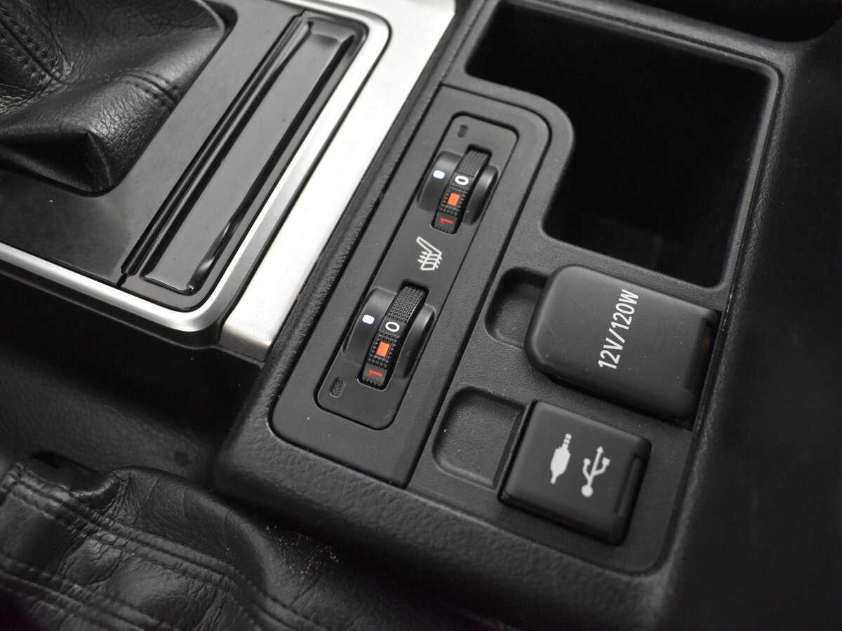 Toyota Land Cruiser Prado с пробегом — 2018 год. Фото: #17