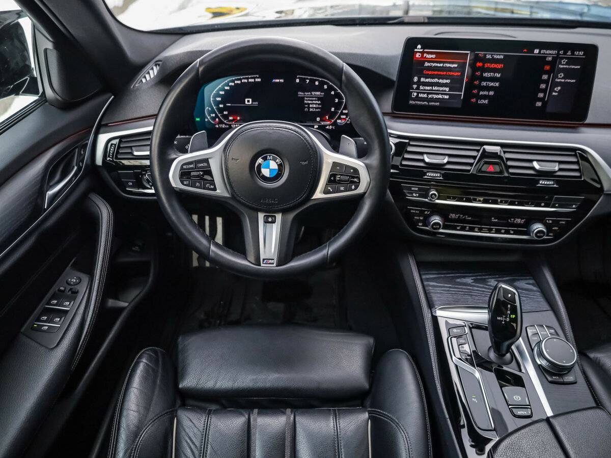 BMW 5 серии с пробегом — 2021 год. Фото: #14