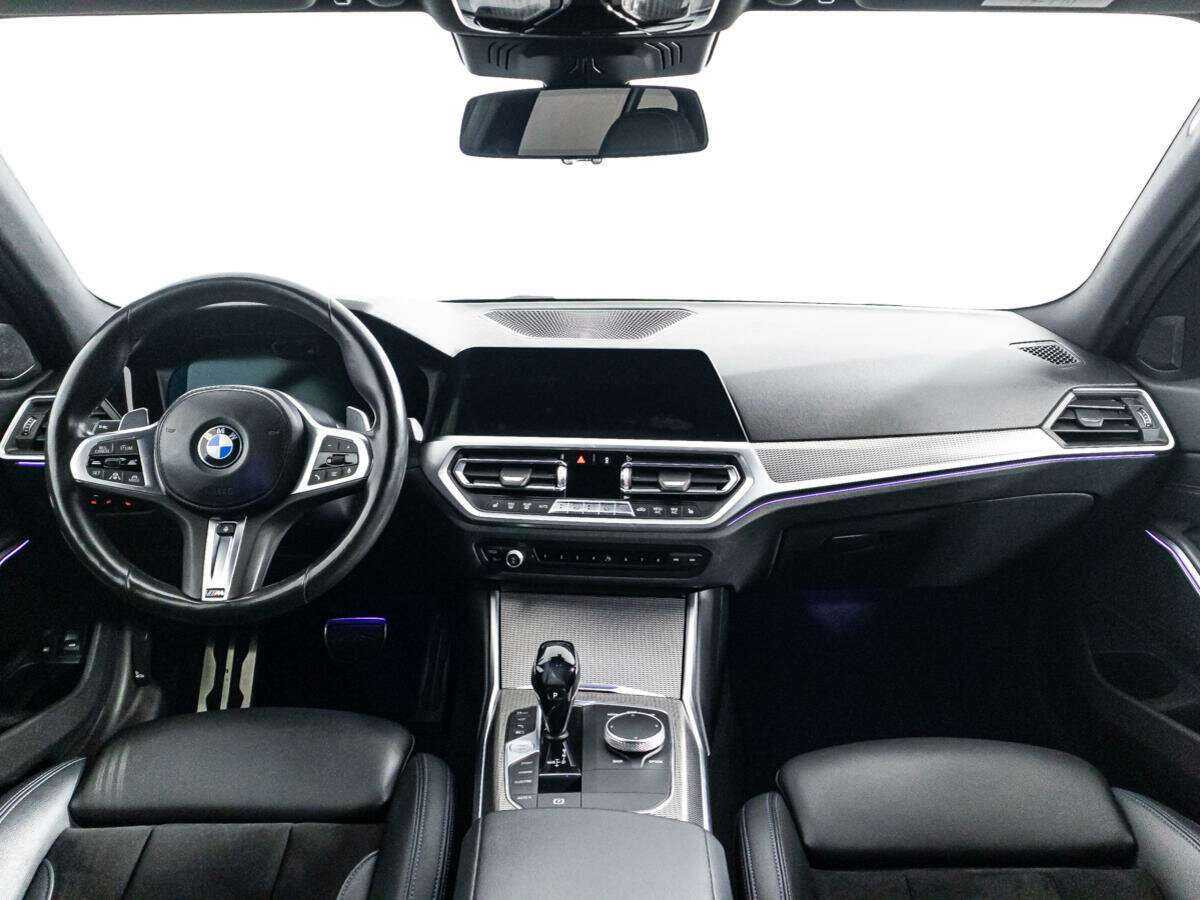 BMW 3 серии с пробегом — 2020 год. Фото: #12