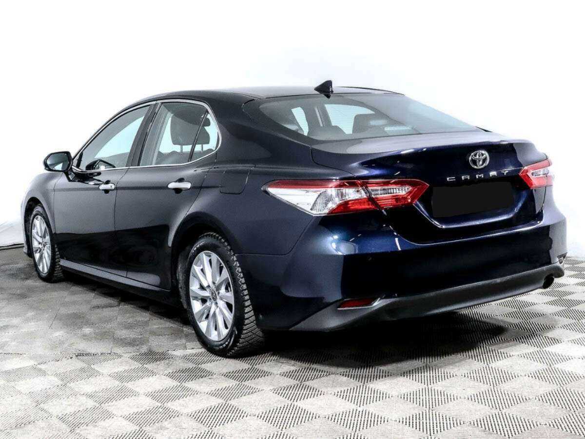 Toyota Camry с пробегом — 2020 год. Фото: #3