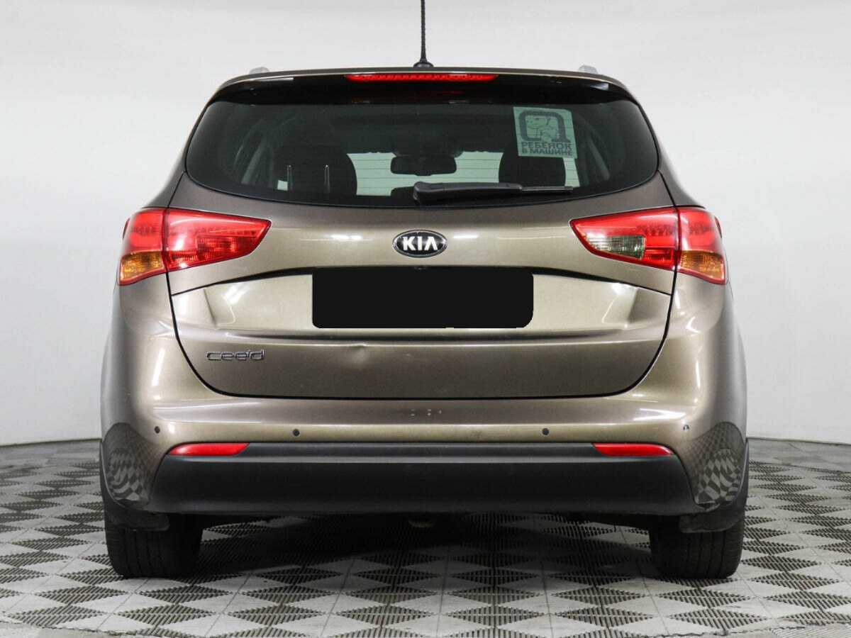 Kia Ceed с пробегом — 2013 год. Фото: #5
