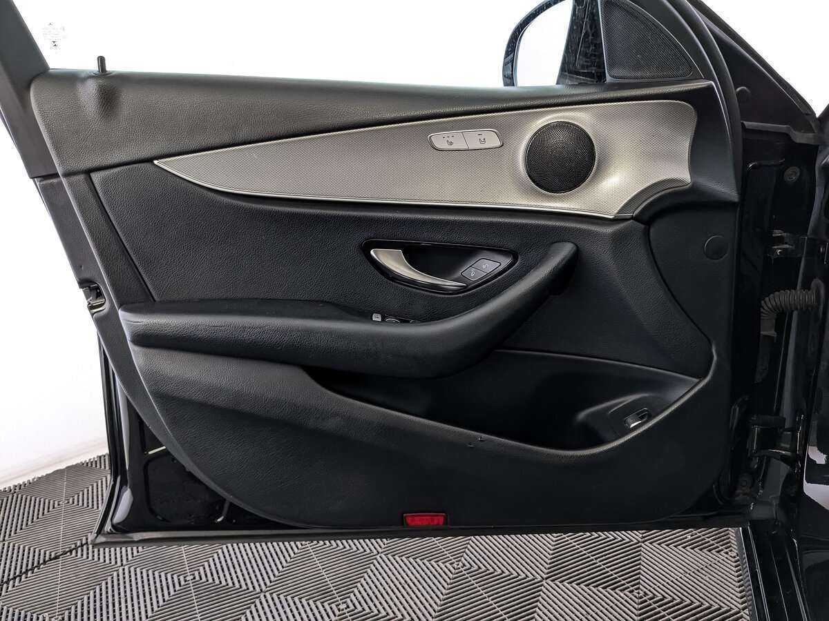 Mercedes-Benz E-Класс с пробегом — 2018 год. Фото: #14