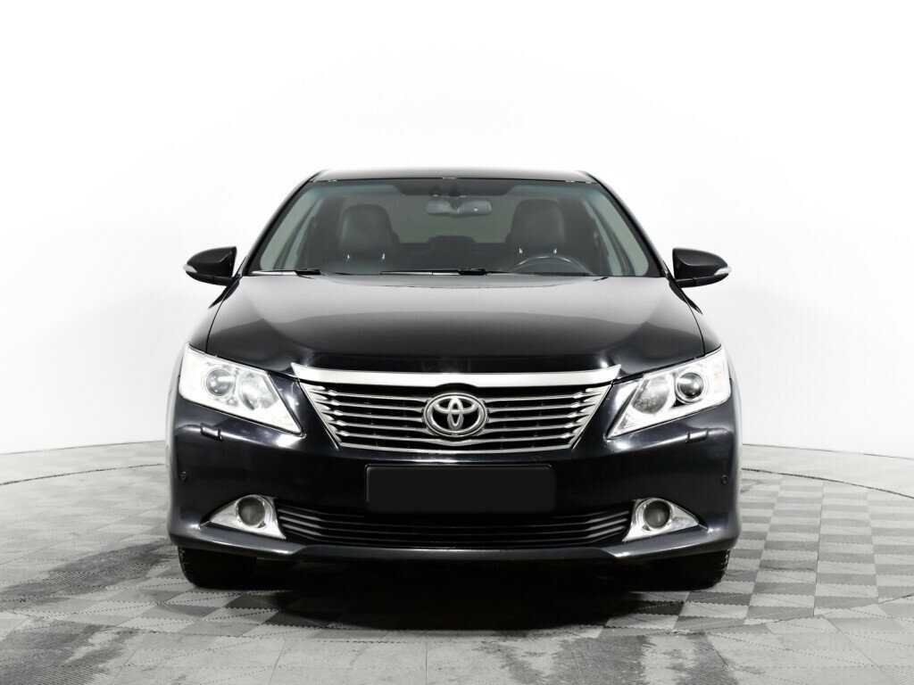Toyota Camry с пробегом — 2014 год. Фото: #1