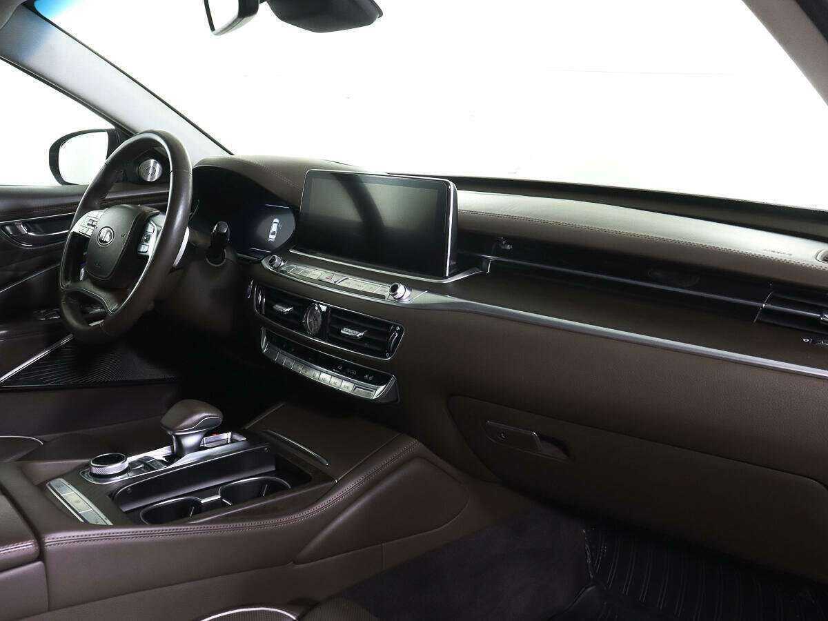 Kia K900 с пробегом — 2019 год. Фото: #9