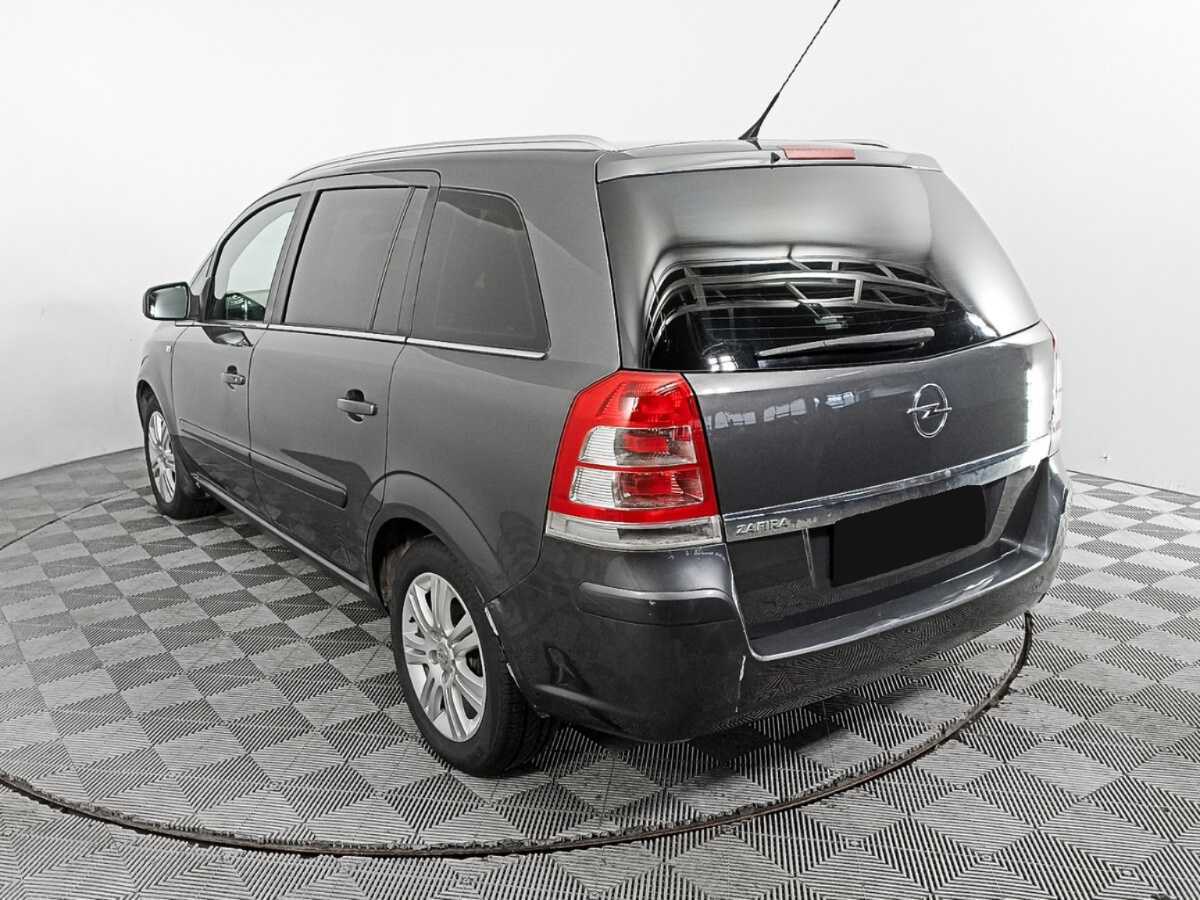 Opel Zafira с пробегом — 2011 год. Фото: #4