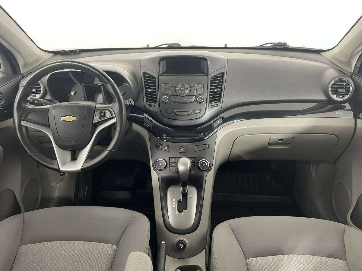 Chevrolet Orlando с пробегом — 2013 год. Фото: #6