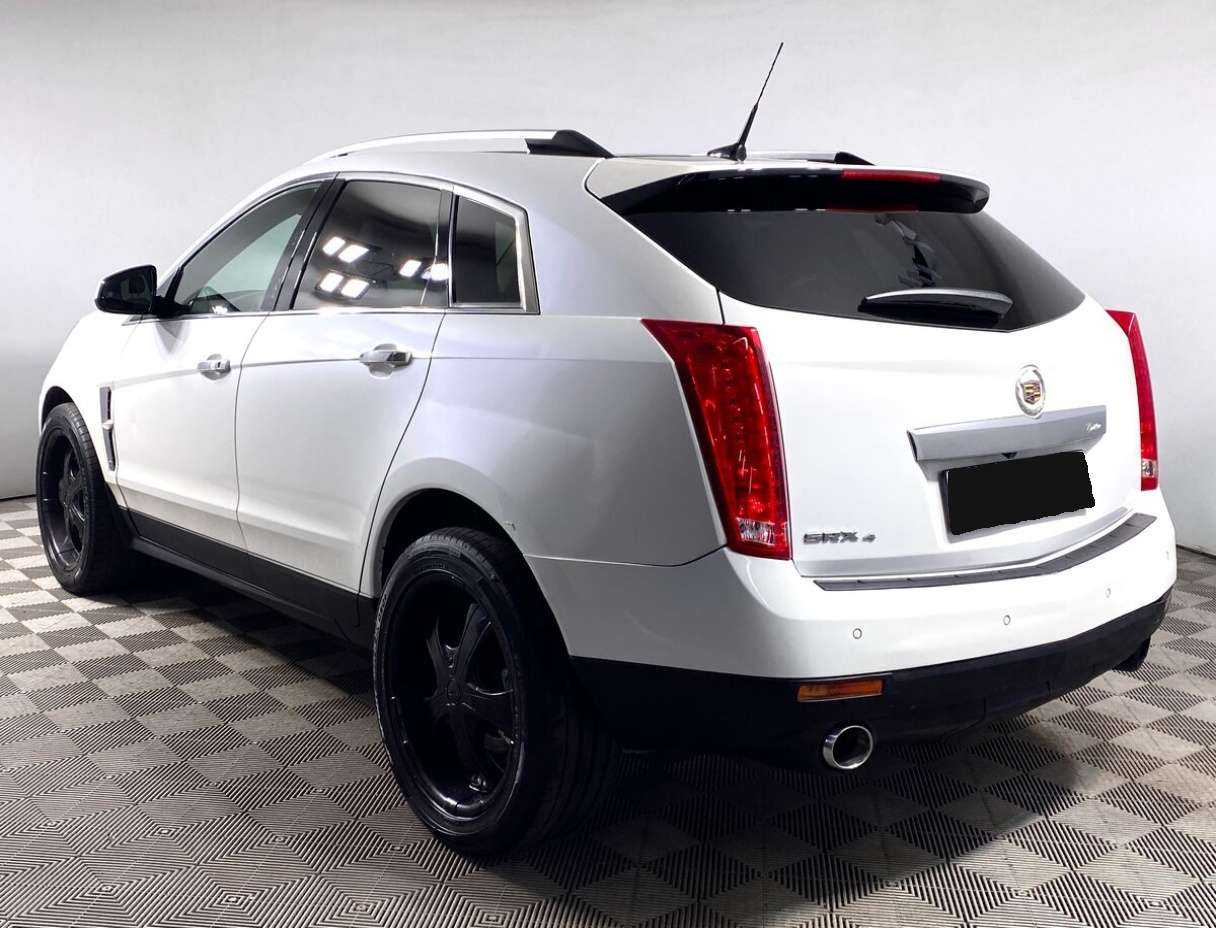 Cadillac SRX с пробегом — 2011 год. Фото: #6