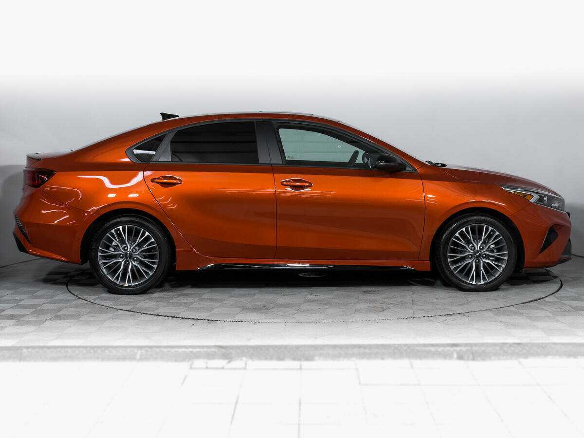 Kia Forte с пробегом — 2022 год. Фото: #3