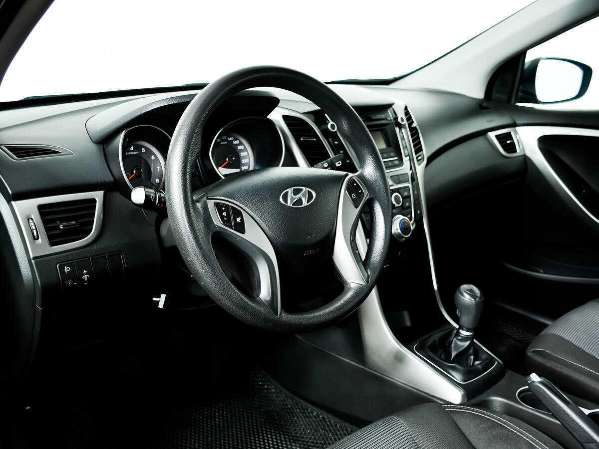 Hyundai i30 с пробегом — 2014 год. Фото: #12