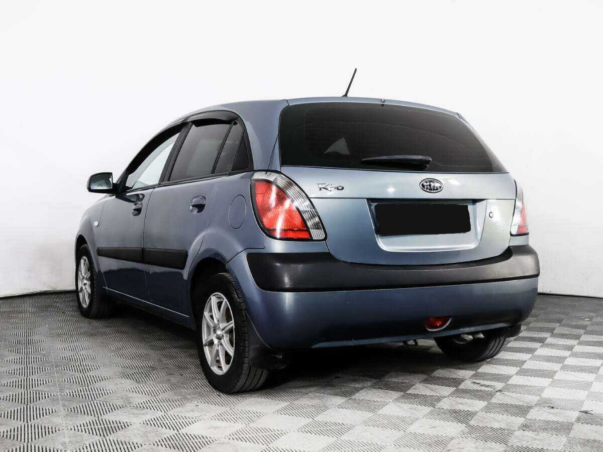 Kia Rio с пробегом — 2009 год. Фото: #5