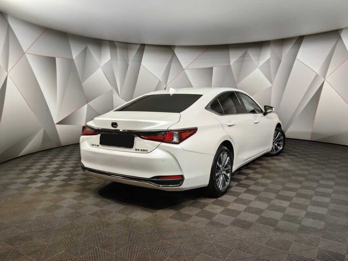 Lexus ES с пробегом — 2020 год. Фото: #1