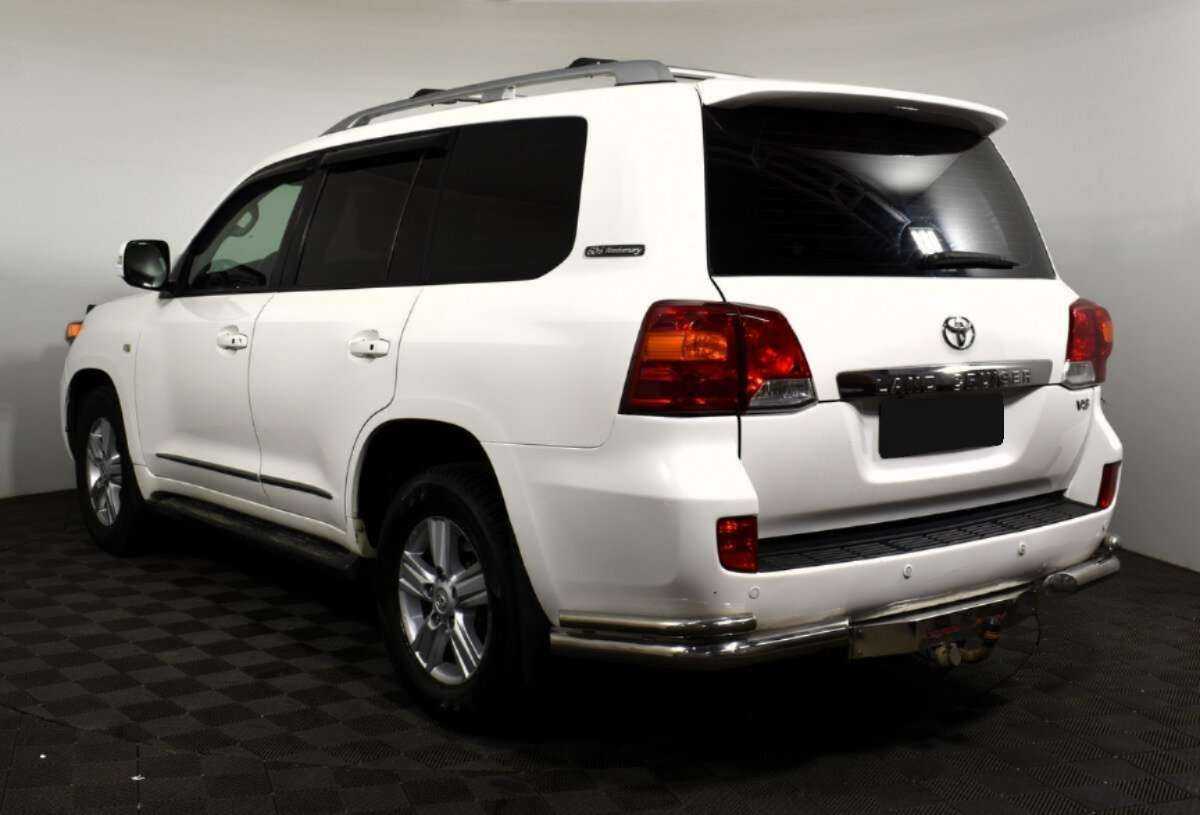Toyota Land Cruiser с пробегом — 2010 год. Фото: #5