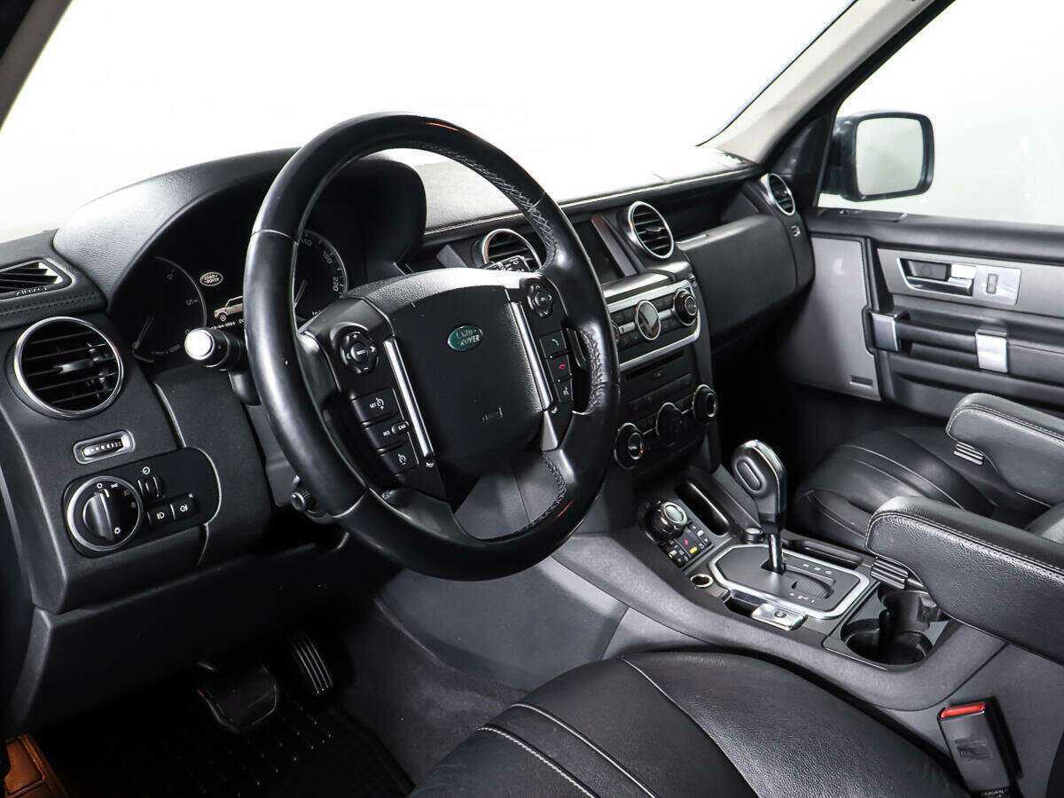 Land Rover Discovery с пробегом — 2012 год. Фото: #15