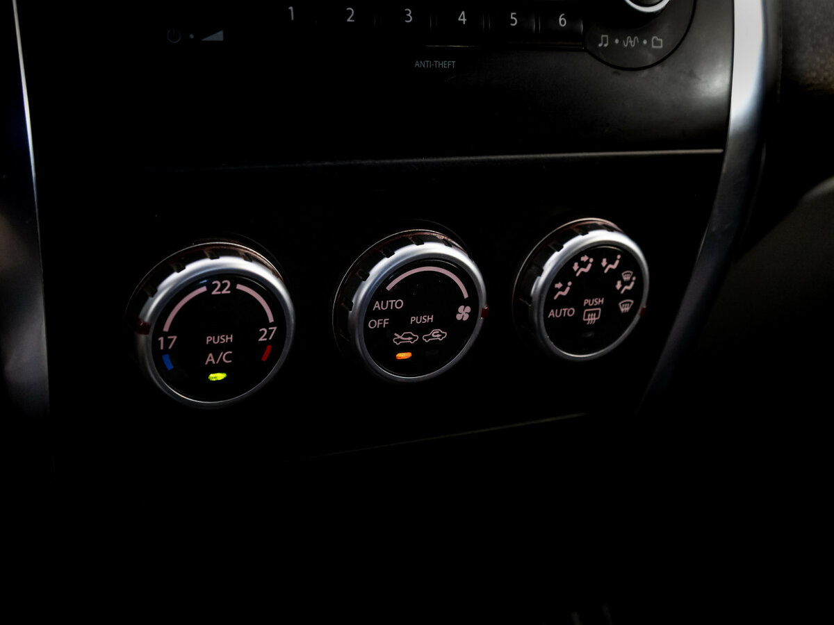 Suzuki SX4 с пробегом — 2007 год. Фото: #9