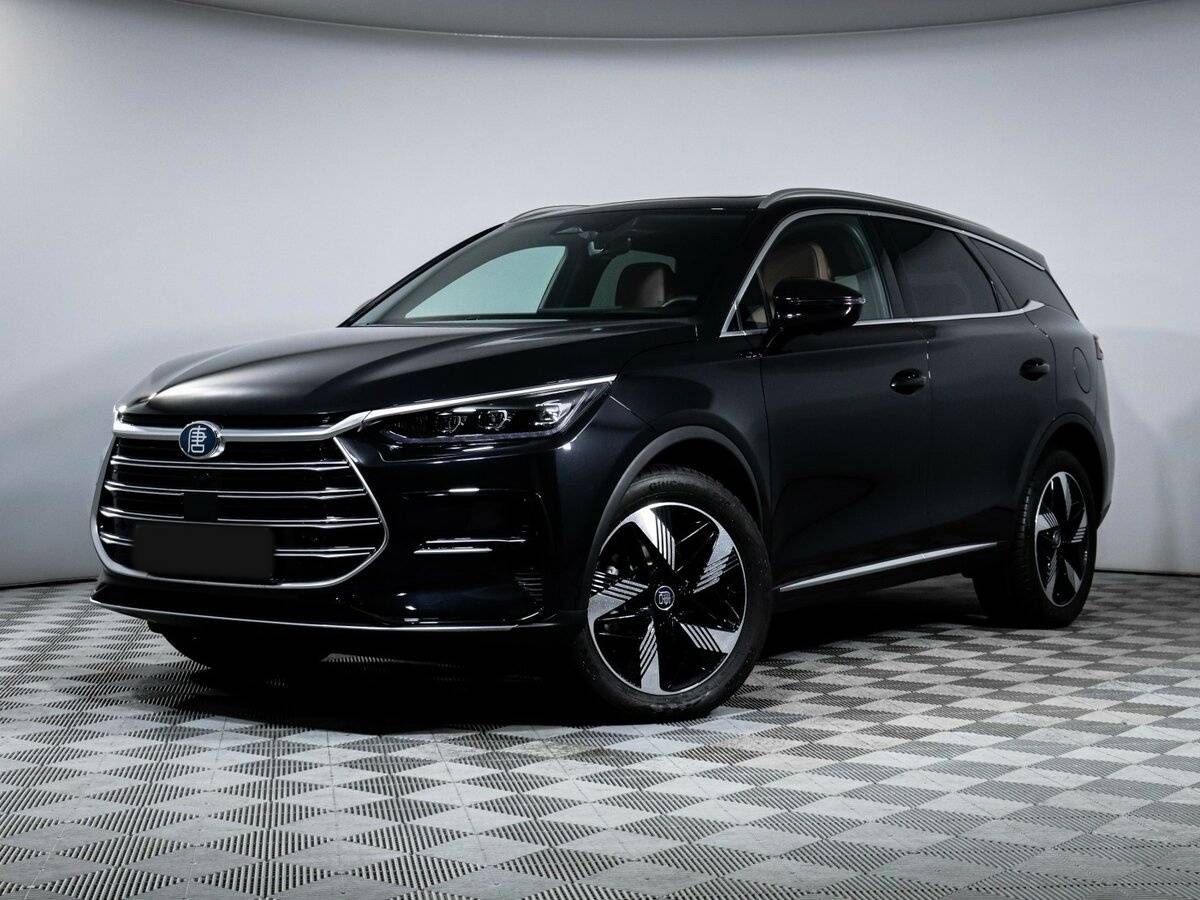 BYD Tang с пробегом — 2023 год. Посмотреть фото
