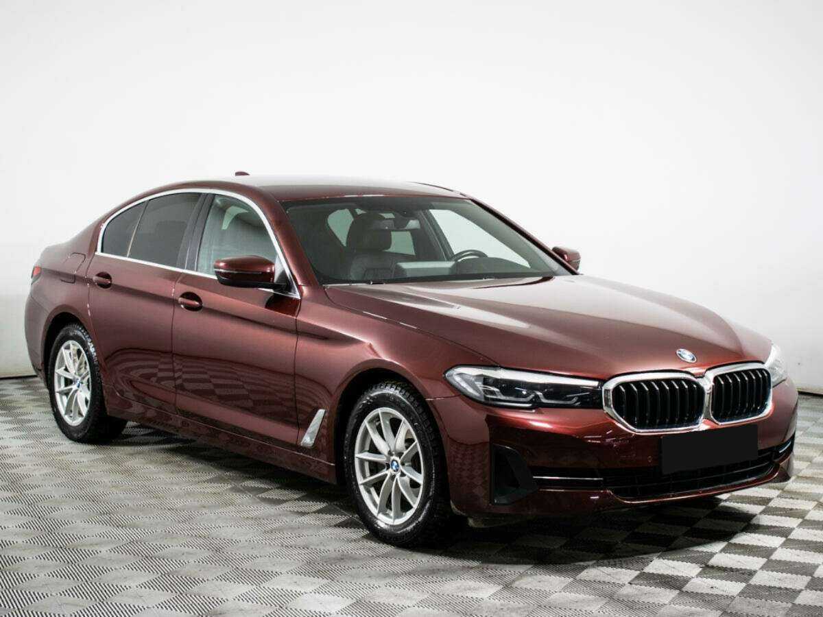 BMW 5 серии с пробегом — 2022 год. Фото: #2