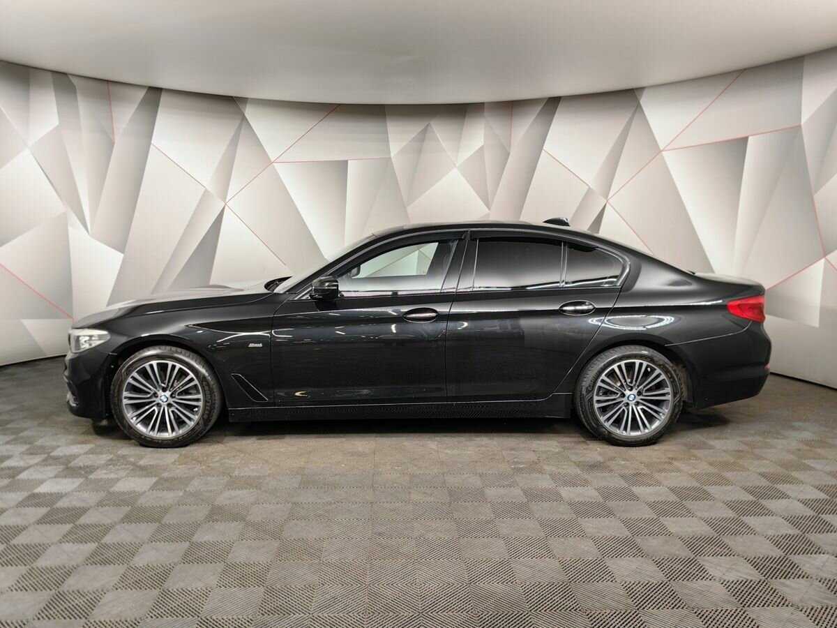BMW 5 серии с пробегом — 2017 год. Фото: #4