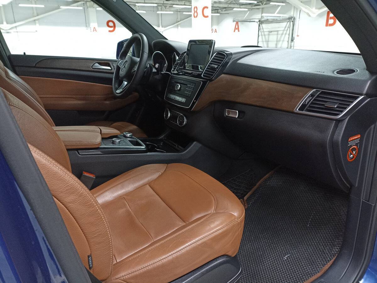 Mercedes-Benz GLE с пробегом — 2018 год. Фото: #10