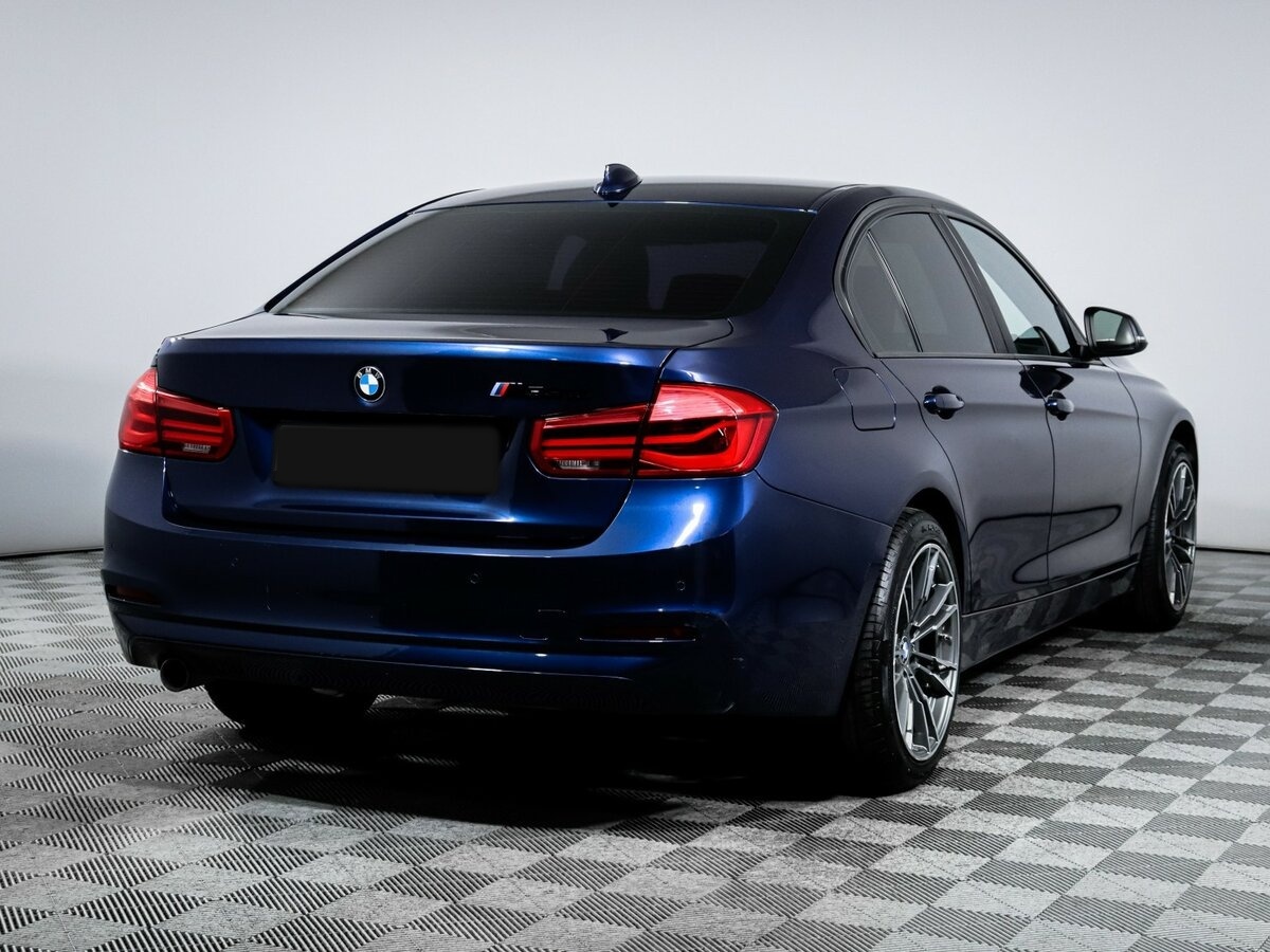 BMW 3 серии с пробегом — 2018 год. Фото: #3