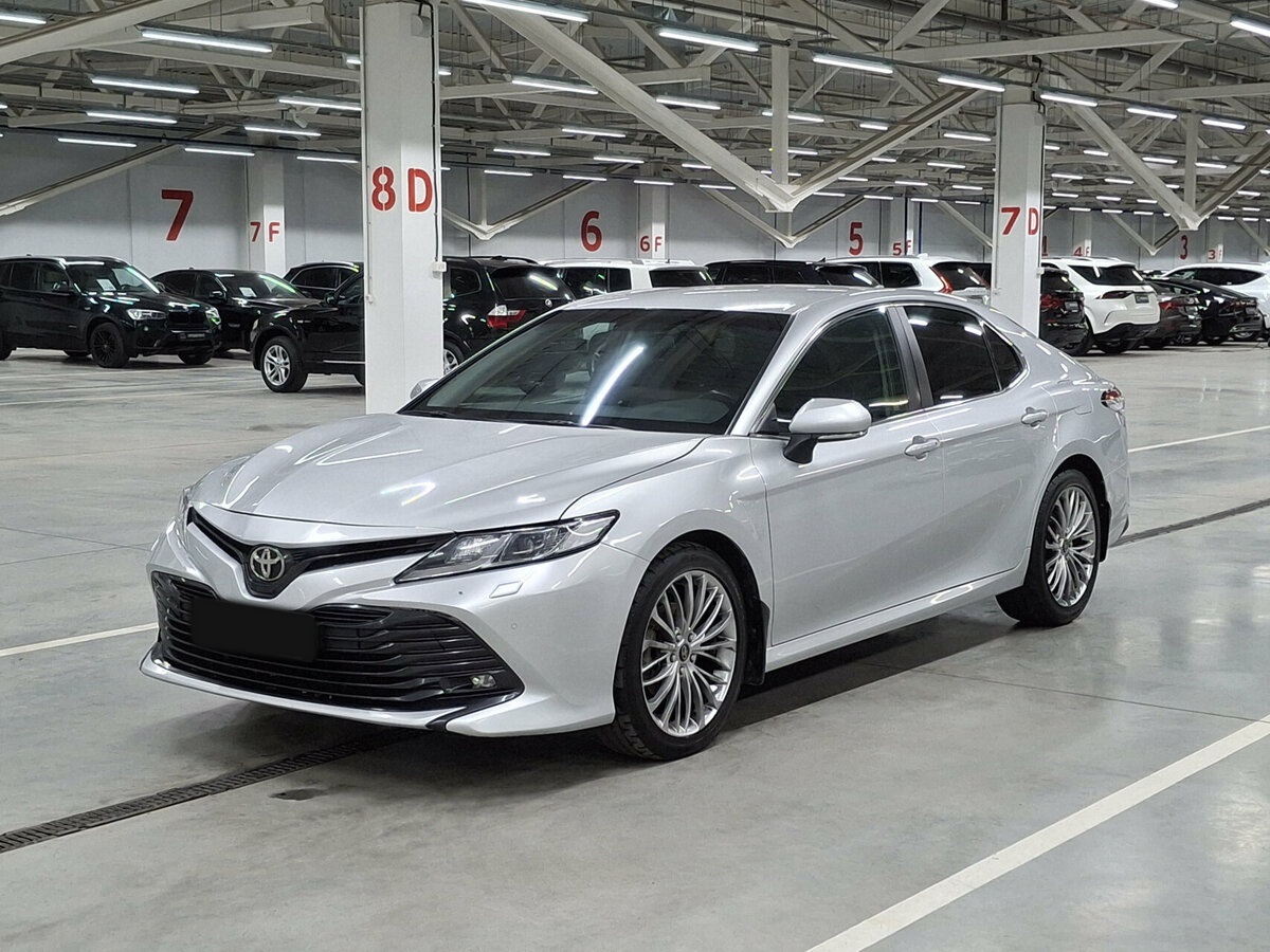 Toyota Camry с пробегом — 2018 год. Фото: #0