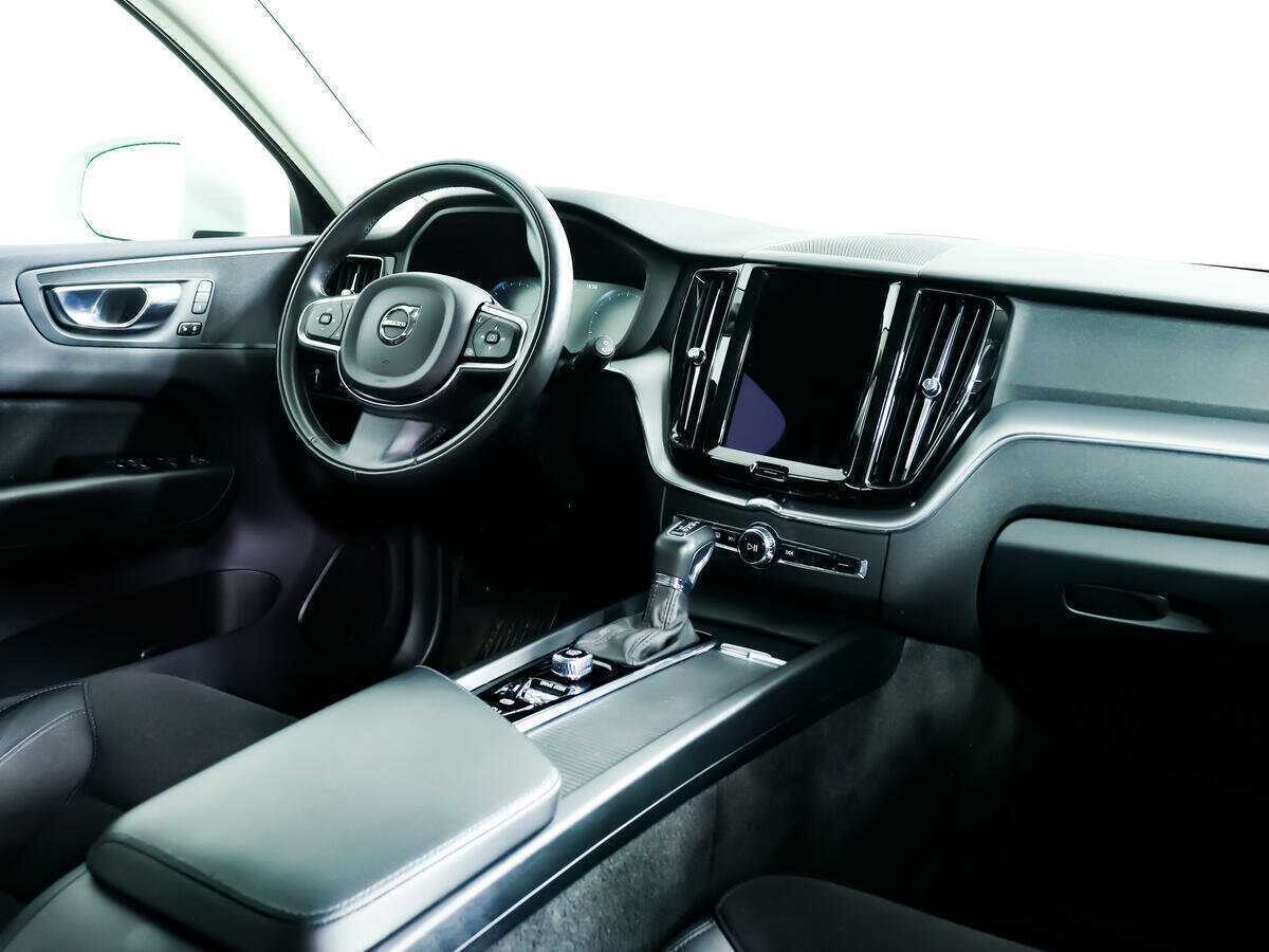 Volvo XC60 с пробегом — 2021 год. Фото: #8