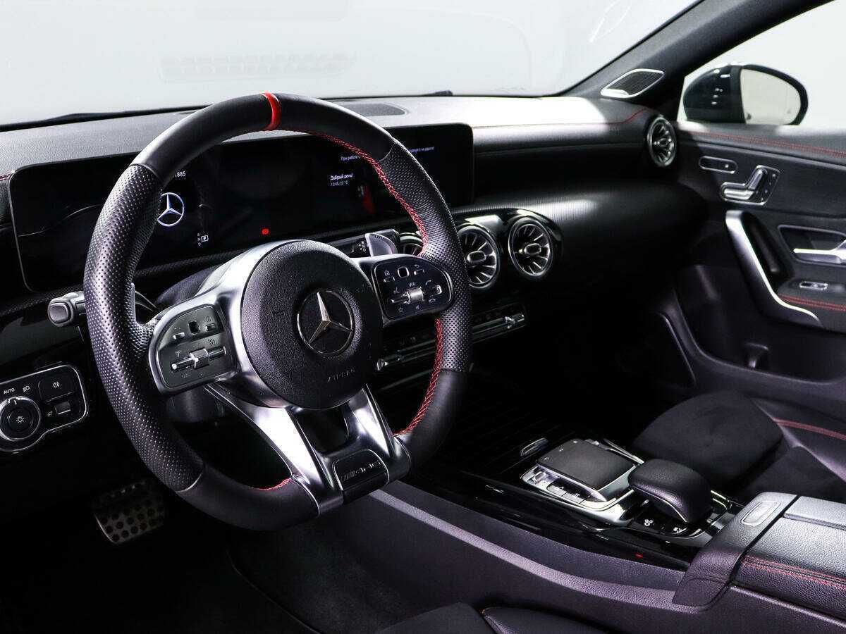 Mercedes-Benz CLA AMG с пробегом — 2019 год. Фото: #11