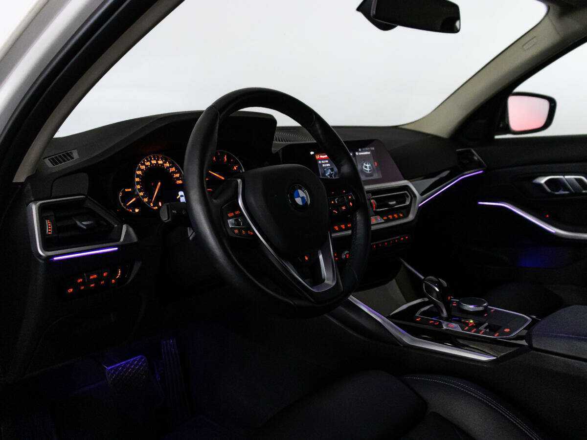 BMW 3 серии с пробегом — 2020 год. Фото: #23