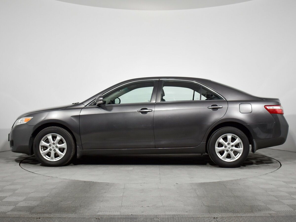 Toyota Camry с пробегом — 2010 год. Фото: #7