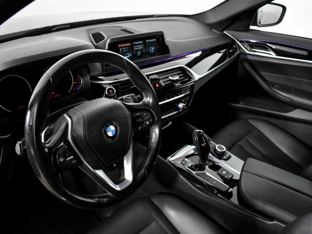 BMW 5 серии с пробегом — 2018 год. Фото: #8