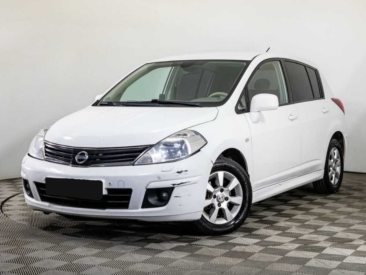 Nissan Tiida с пробегом — 2011 год. Фото: #0