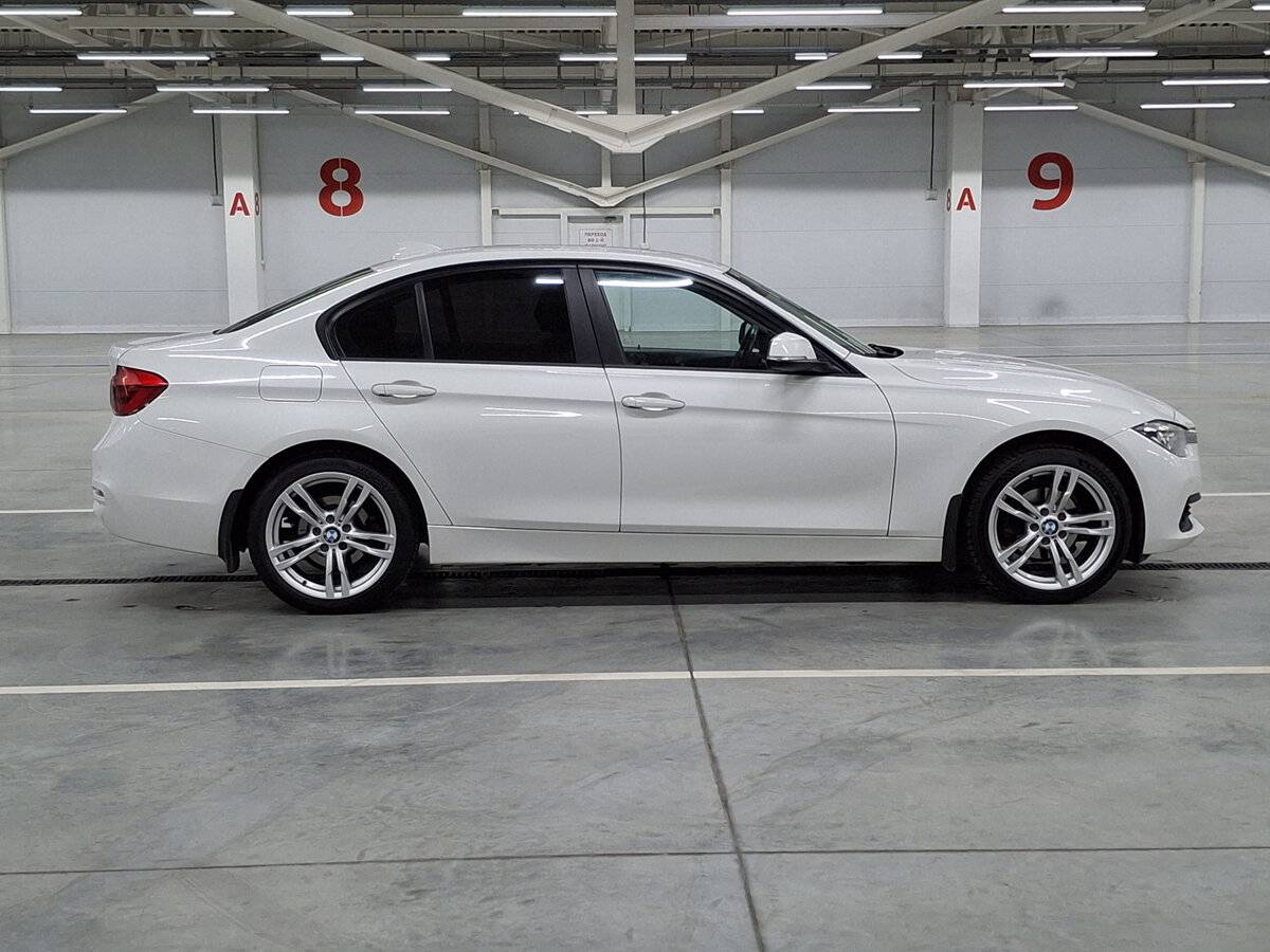 BMW 3 серии с пробегом — 2015 год. Фото: #3