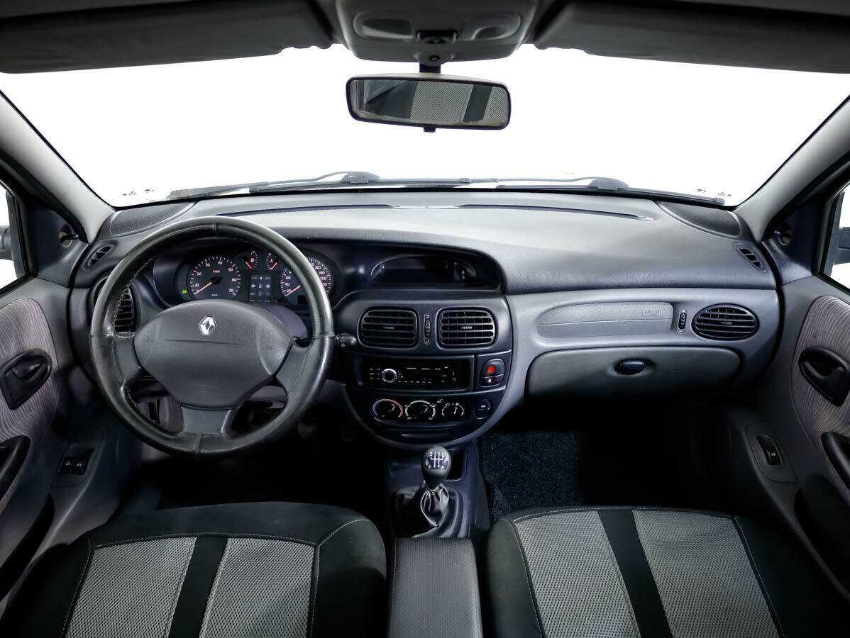 Renault Megane с пробегом — 2001 год. Фото: #9