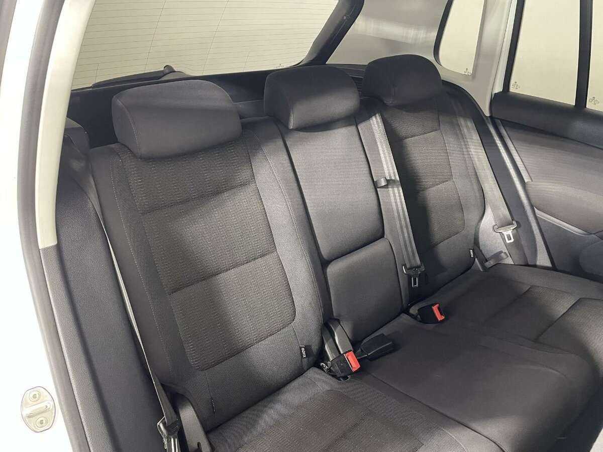 Volkswagen Tiguan с пробегом — 2014 год. Фото: #12