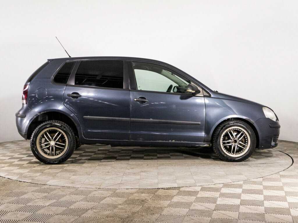 Volkswagen Polo с пробегом — 2006 год. Фото: #3