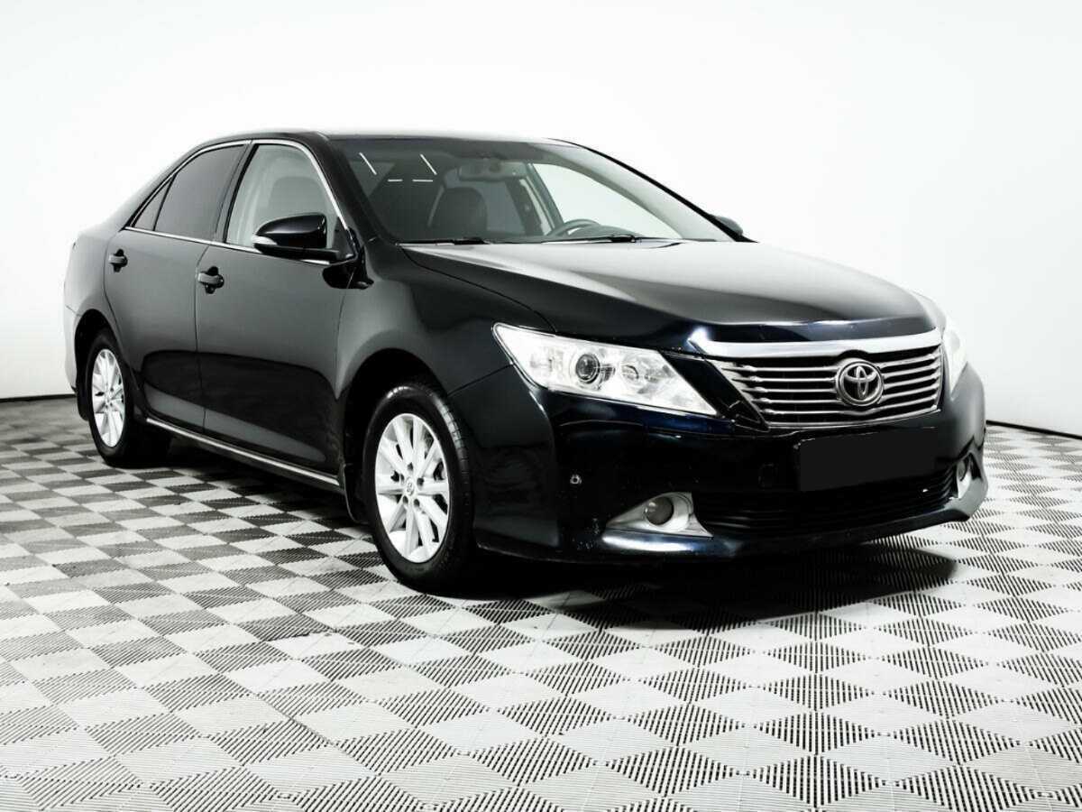 Toyota Camry с пробегом — 2013 год. Фото: #2