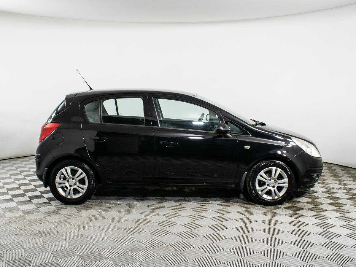 Opel Corsa с пробегом — 2008 год. Фото: #3