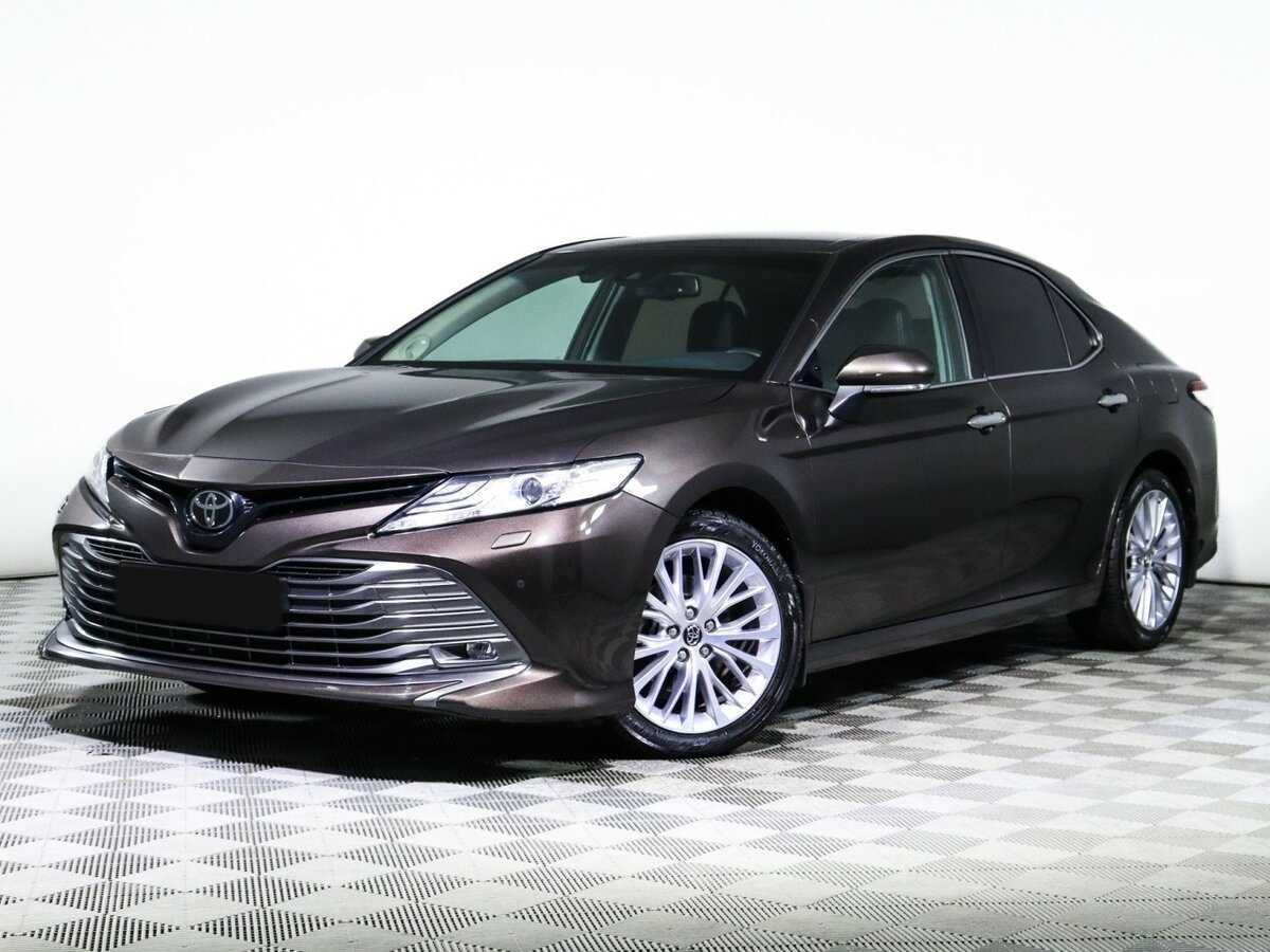 Toyota Camry с пробегом — 2018 год. Фото: #0