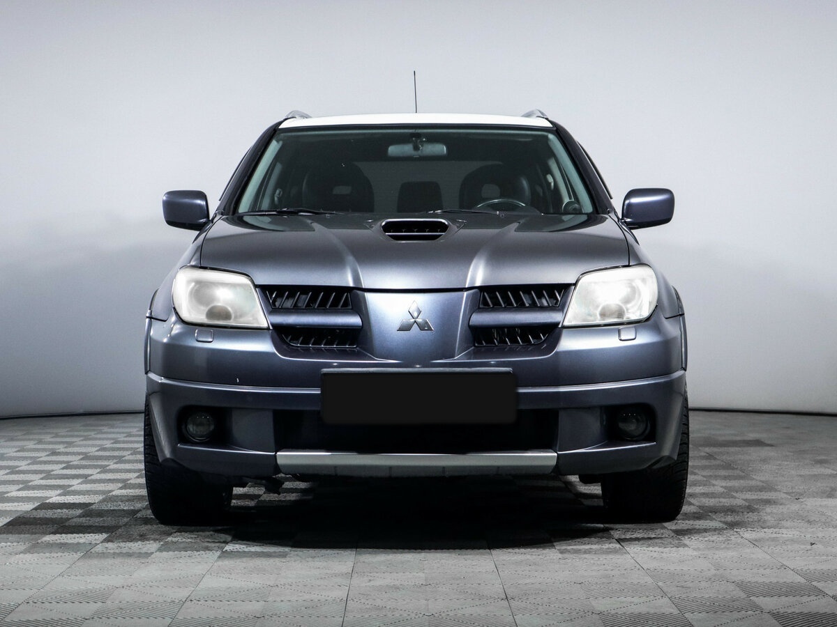 Mitsubishi Outlander с пробегом — 2007 год. Фото: #1