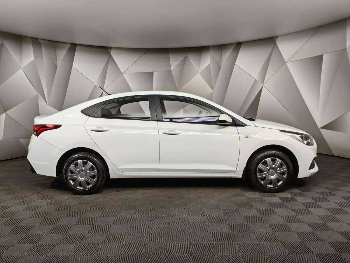 Hyundai Solaris с пробегом — 2019 год. Фото: #5
