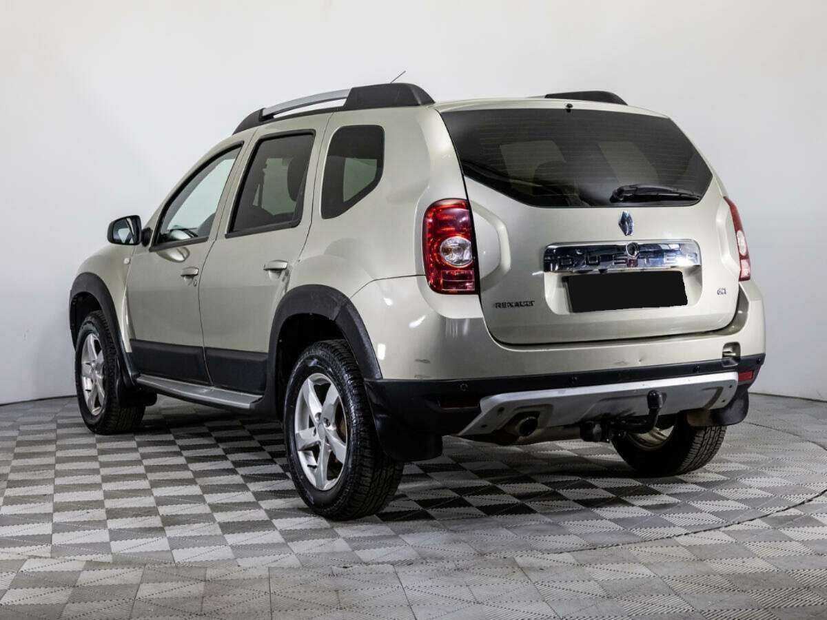 Renault Duster с пробегом — 2013 год. Фото: #6
