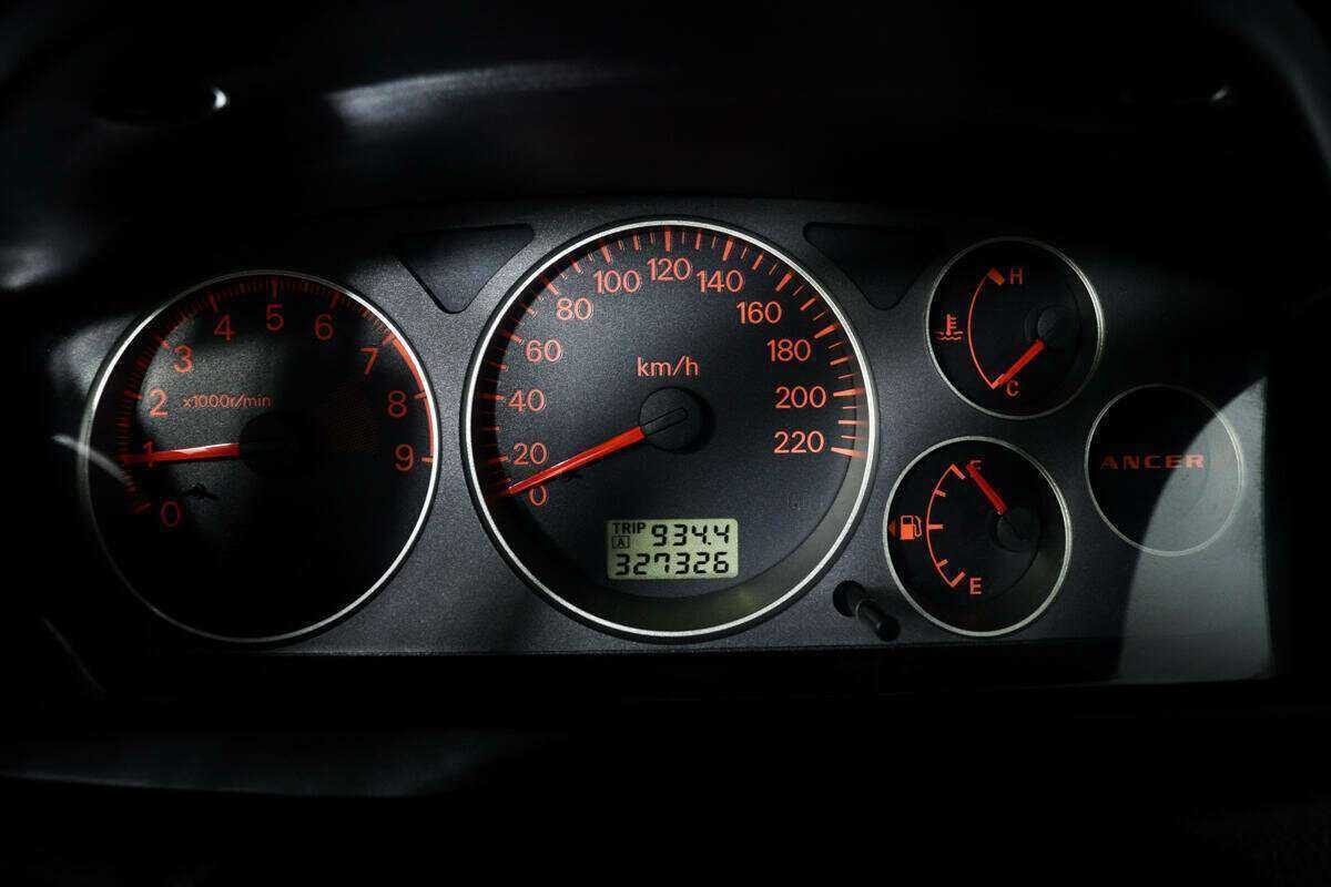 Mitsubishi Lancer с пробегом — 2005 год. Фото: #9