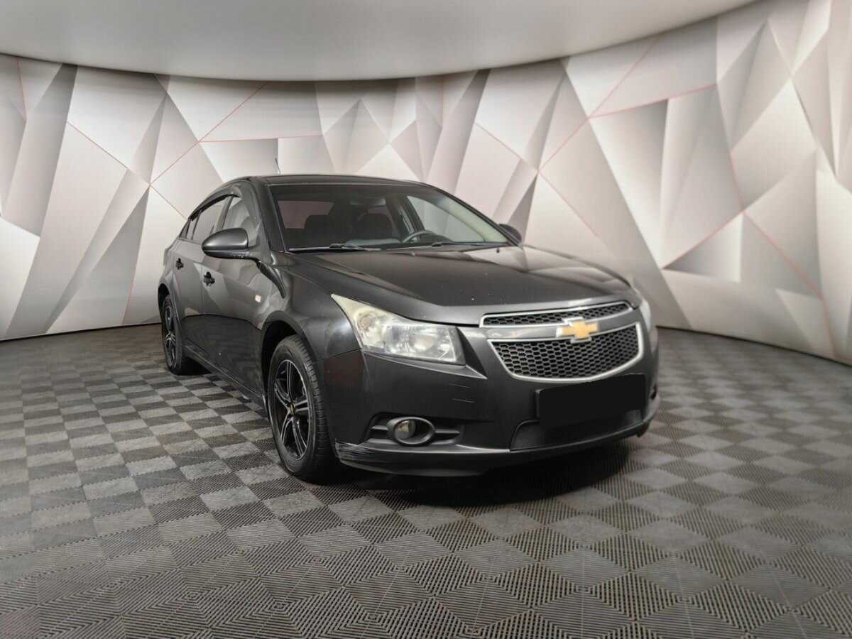 Chevrolet Cruze с пробегом — 2011 год. Фото: #2