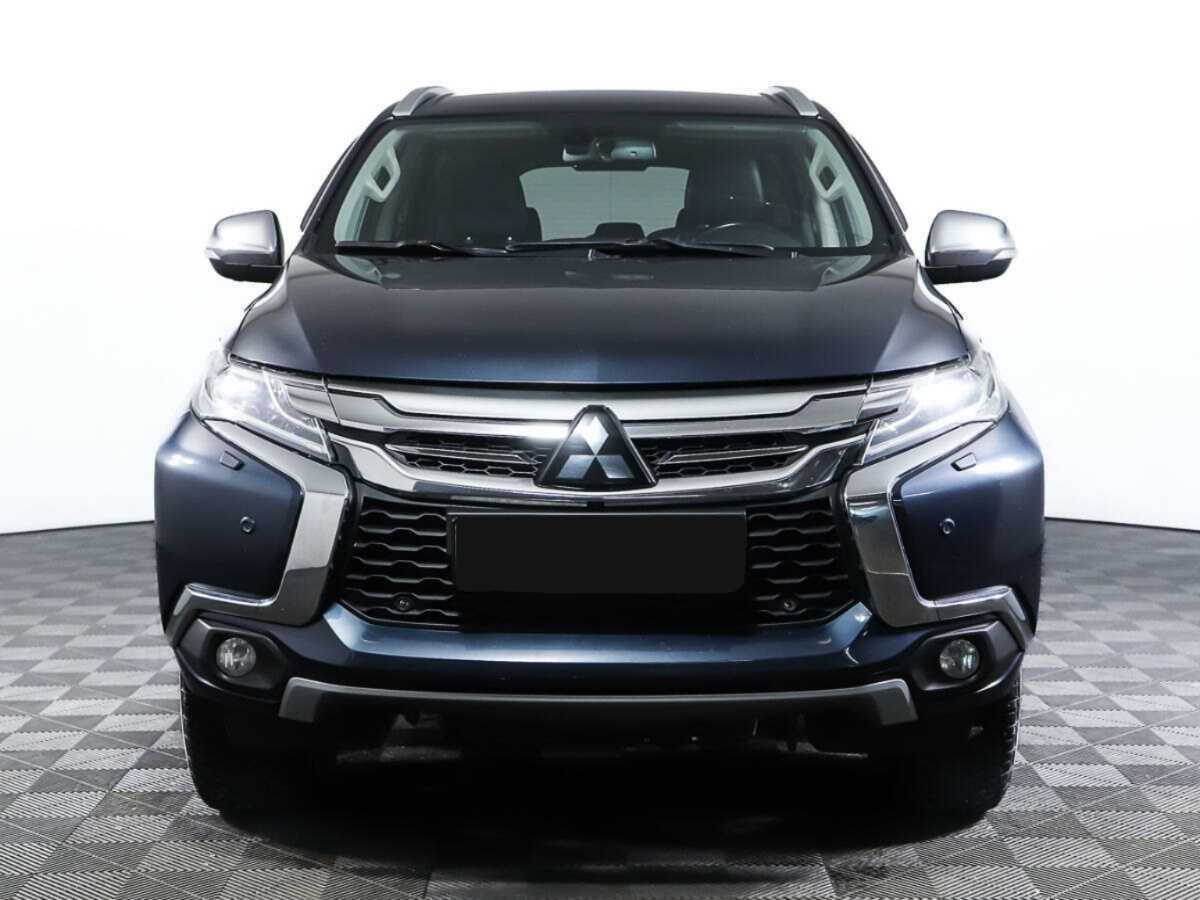 Mitsubishi Pajero Sport с пробегом — 2019 год. Фото: #1
