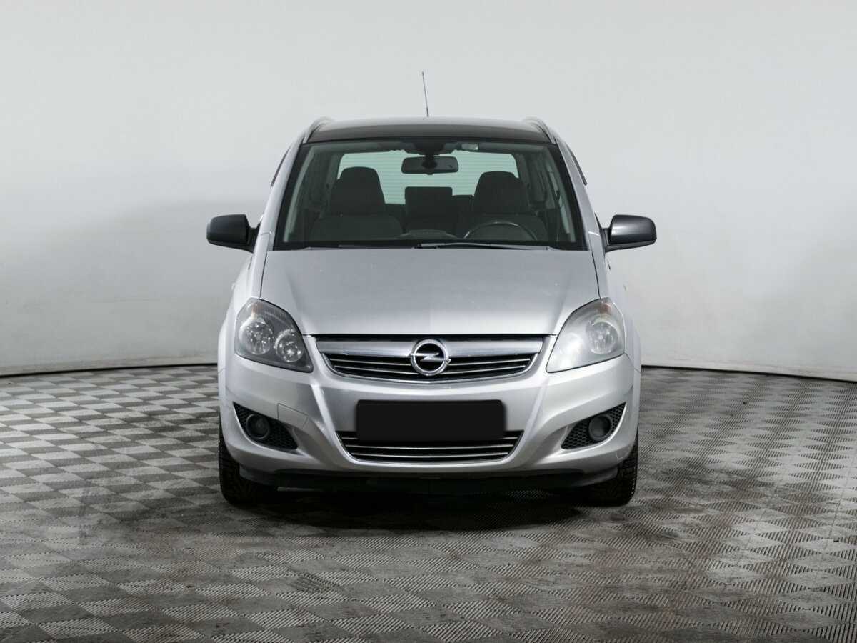 Opel Zafira с пробегом — 2013 год. Фото: #1