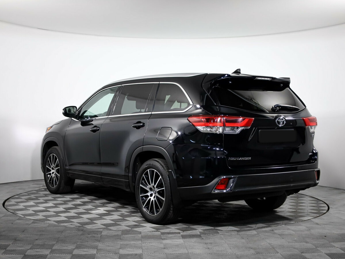 Toyota Highlander с пробегом — 2019 год. Фото: #6